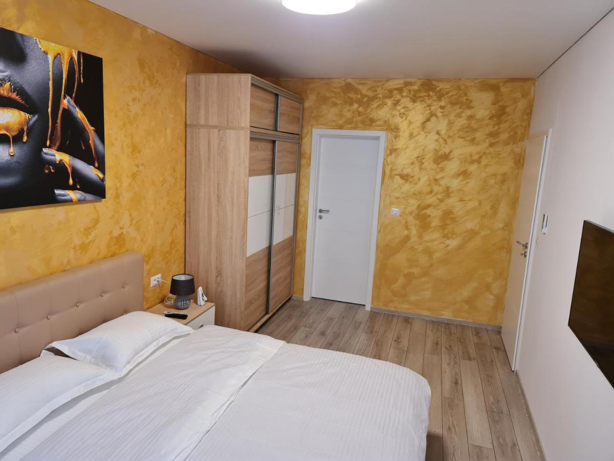 Apartmán Eva Apartament Galaţi Exteriér fotografie